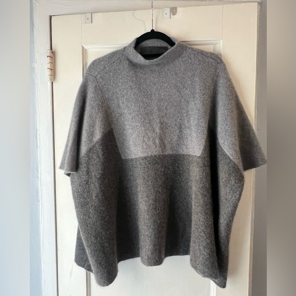 The Elder Statesman Colorblock Cashmere Sweater Poncho Cape - Picture 7 of 12
